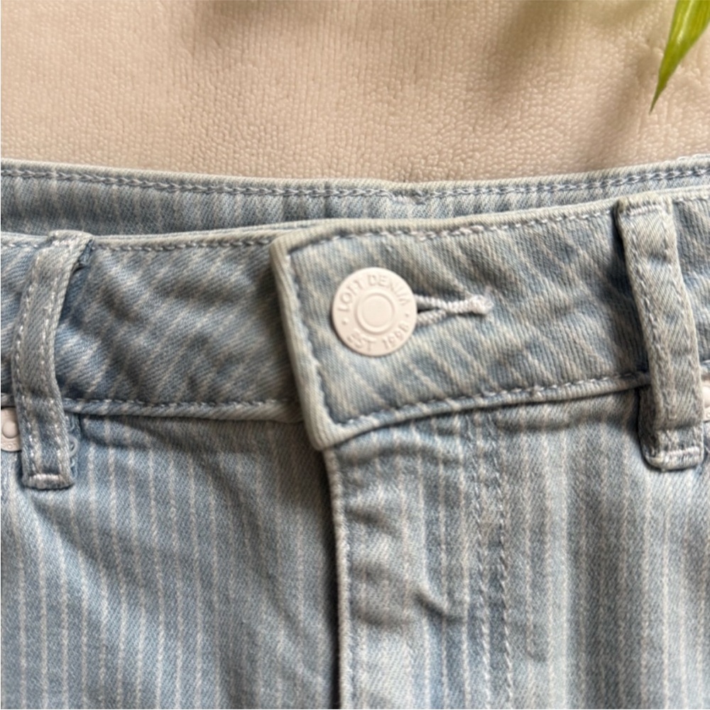 LOFT | Light Blue Striped Mini Skirt - Picture 3 of 9